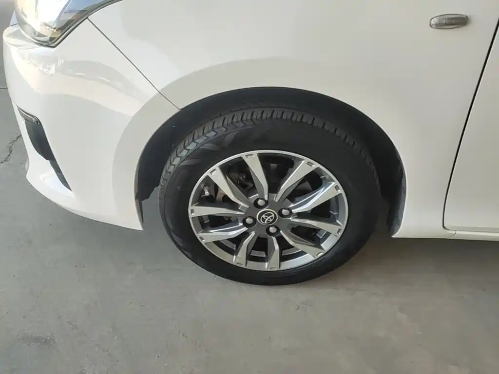 Toyota Yaris L 2016 — фото 23