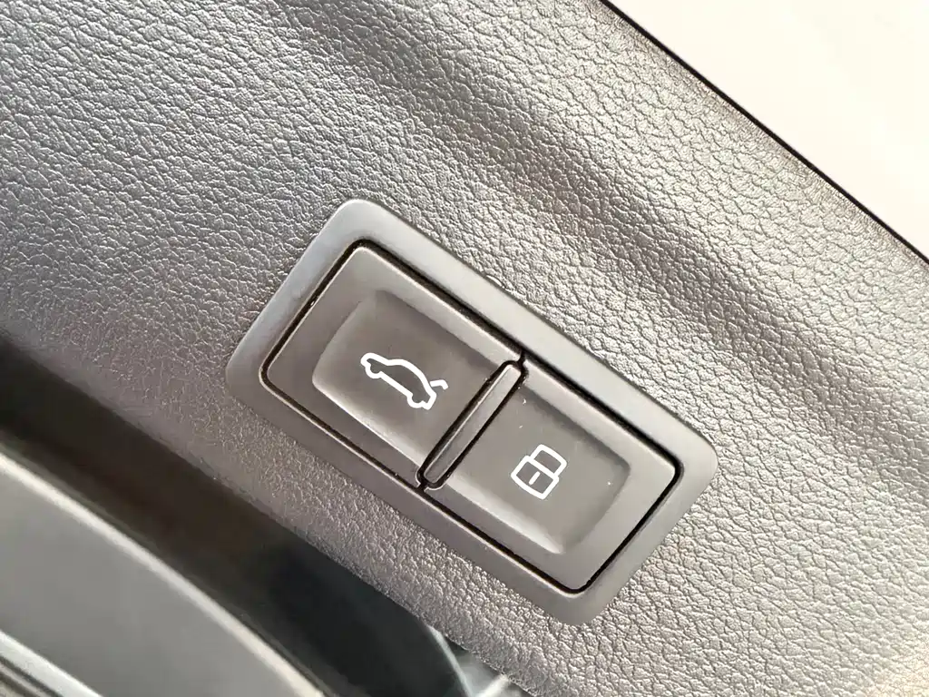 Audi Q3 2023 — фото 11