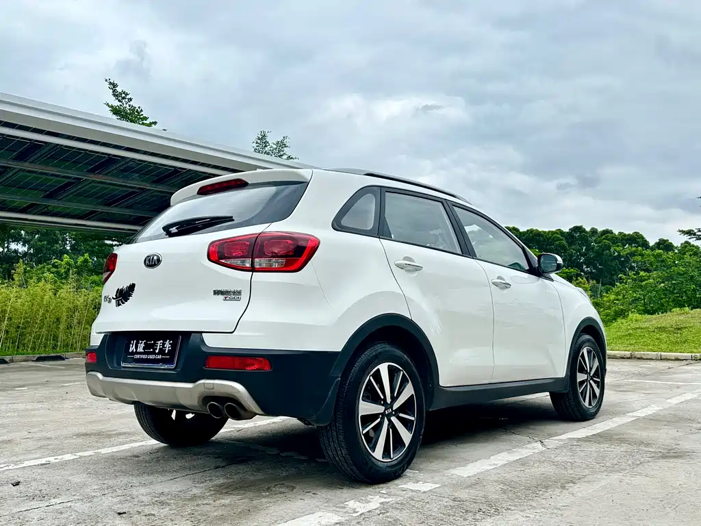 Kia KX3 2016 — фото 5