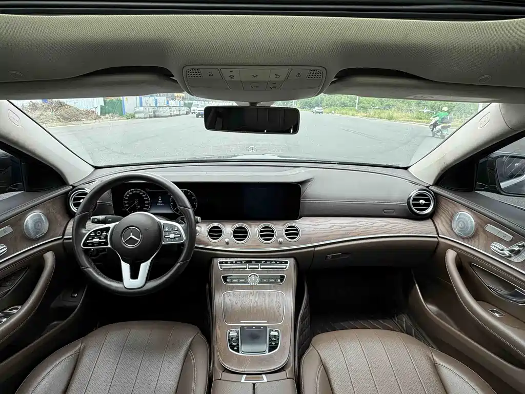 Mercedes-Benz E-Class 2019 — фото 5