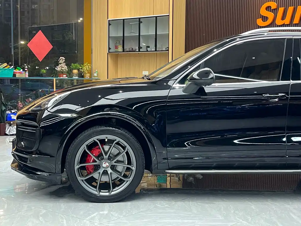 Porsche Cayenne 2013 — фото 10
