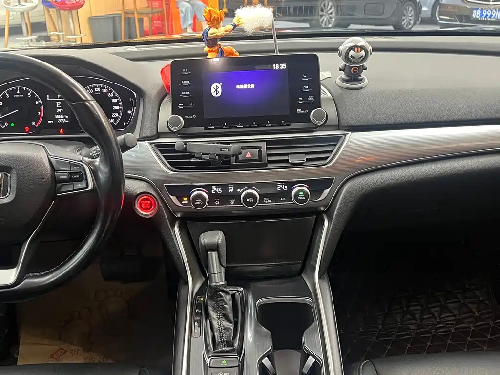 Honda Accord 2020 — фото 19