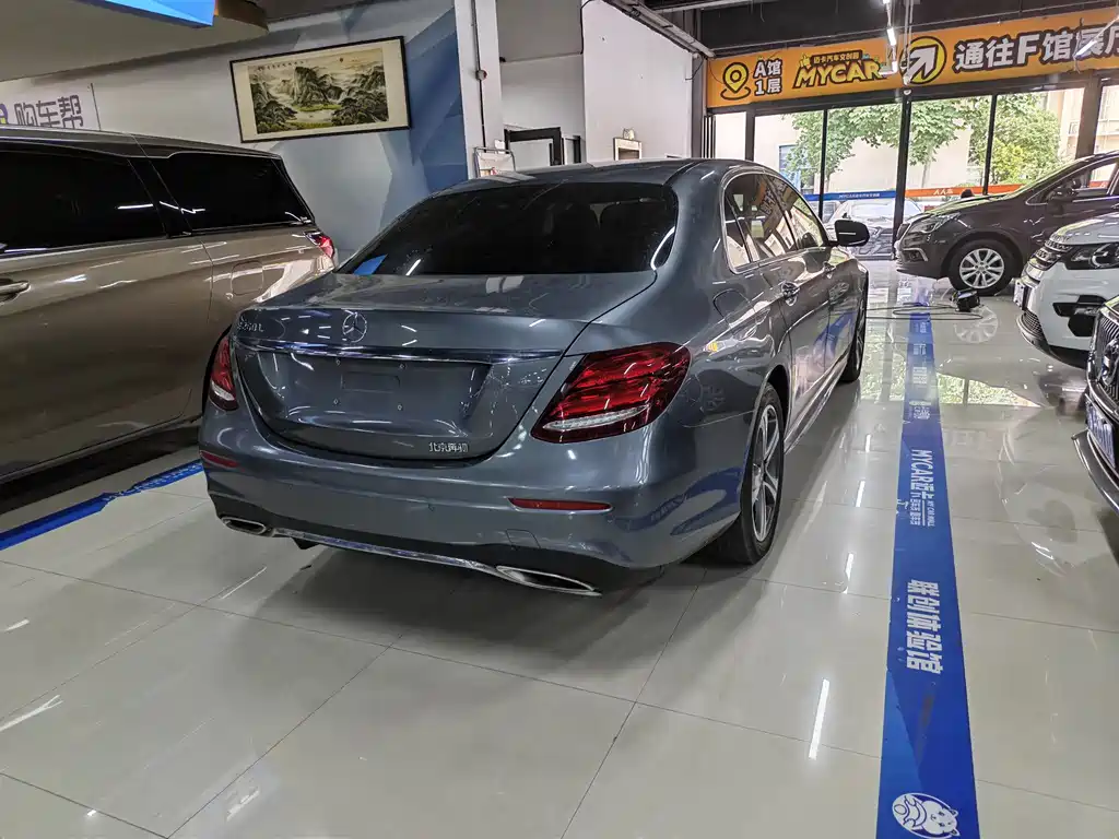 Mercedes-Benz E-Class 2019 — фото 15