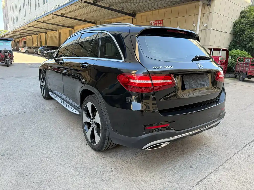 Mercedes-Benz GLC 2018 — фото 9