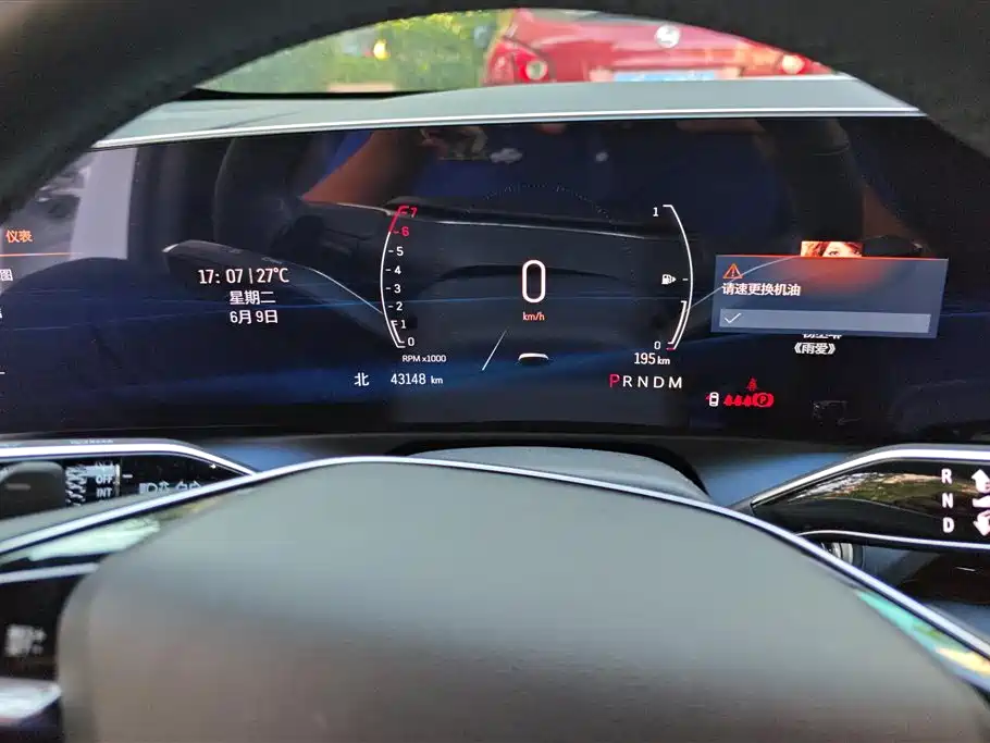 Cadillac GT4 2023 — фото 14