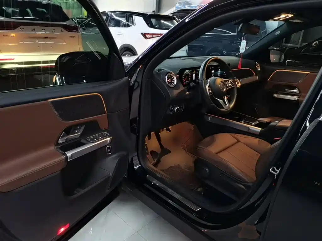 Mercedes-Benz GLB 2022 — фото 16