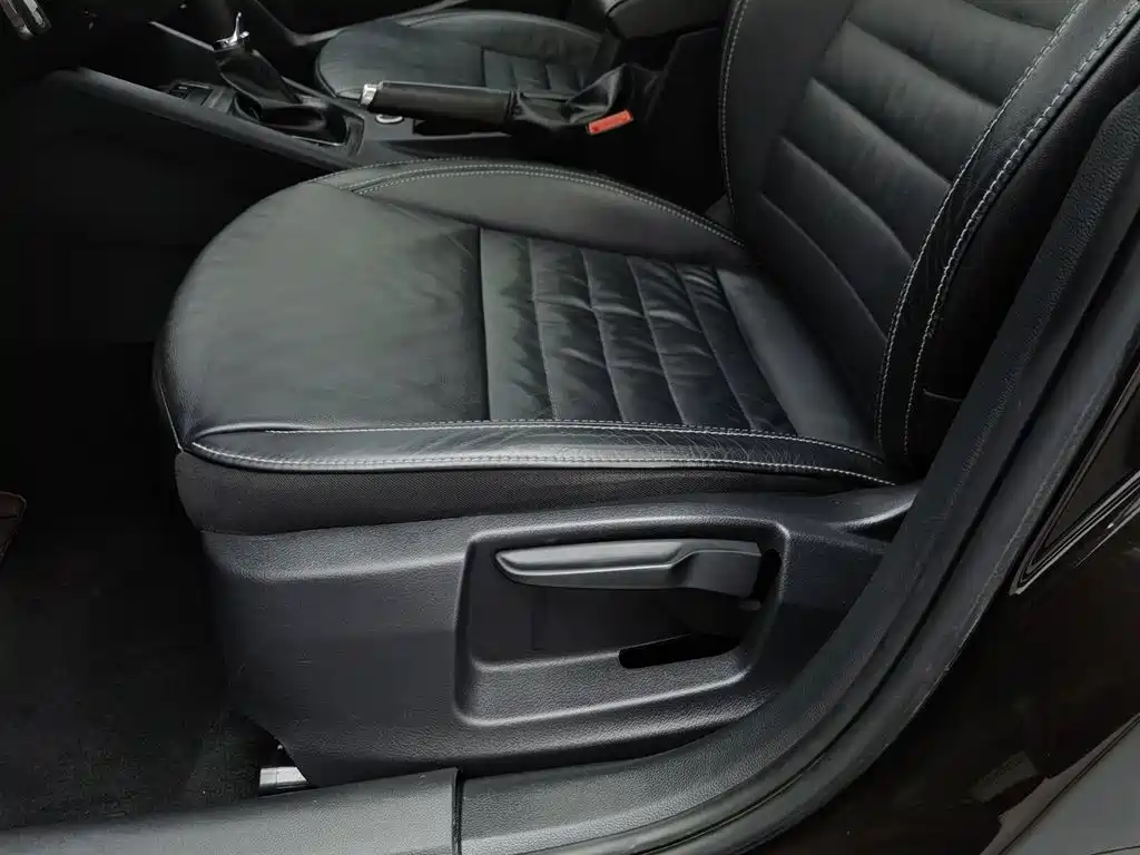 Skoda Octavia 2017 — фото 20