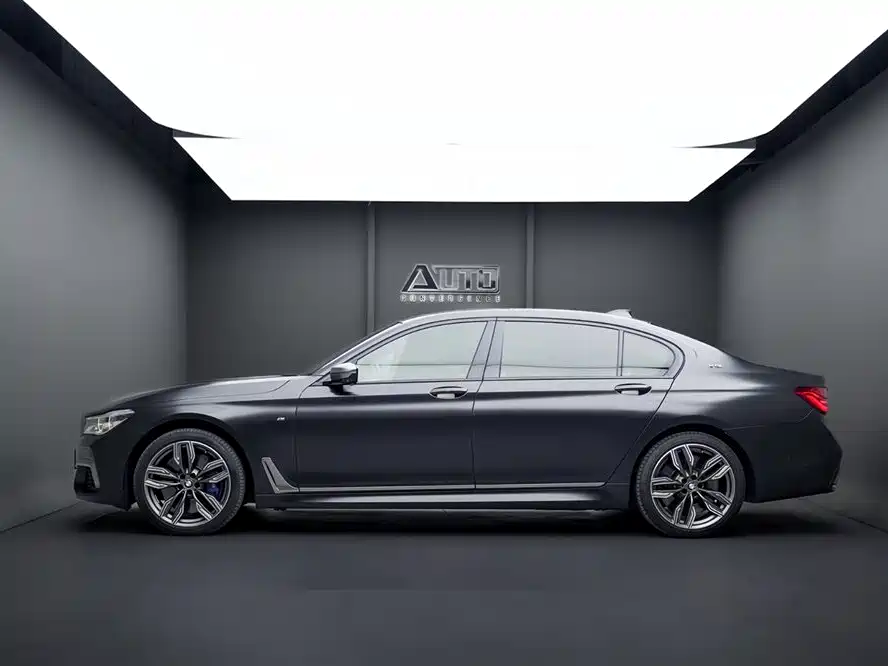 BMW 7 Series 2018 — фото 3