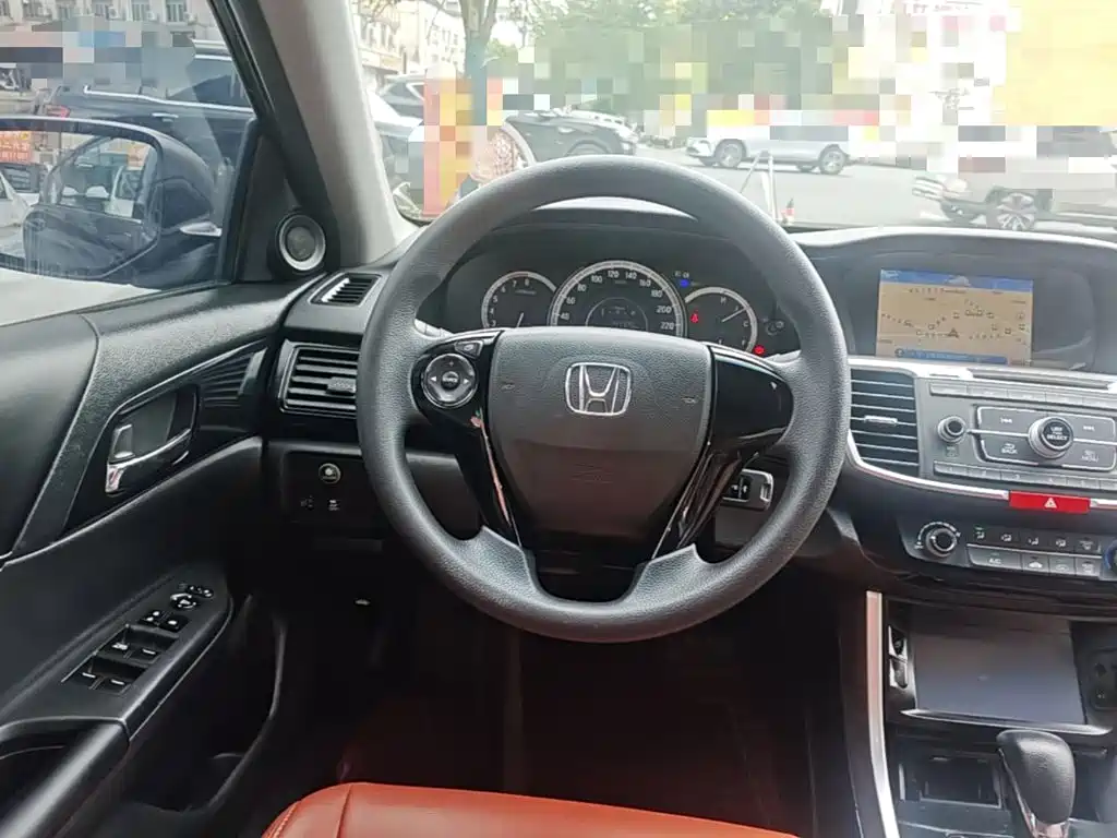 Honda Accord 2016 — фото 11