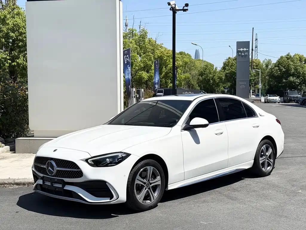 Mercedes-Benz C-Class 2021