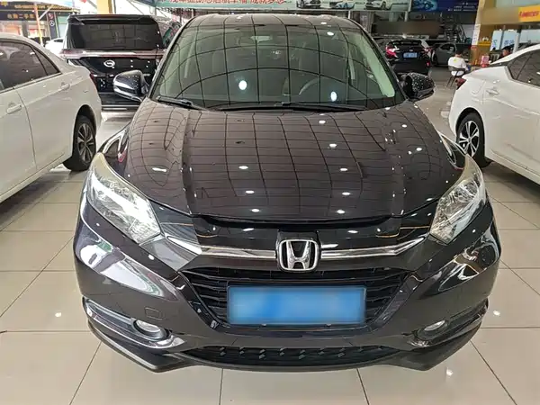 Honda Vezel 2015