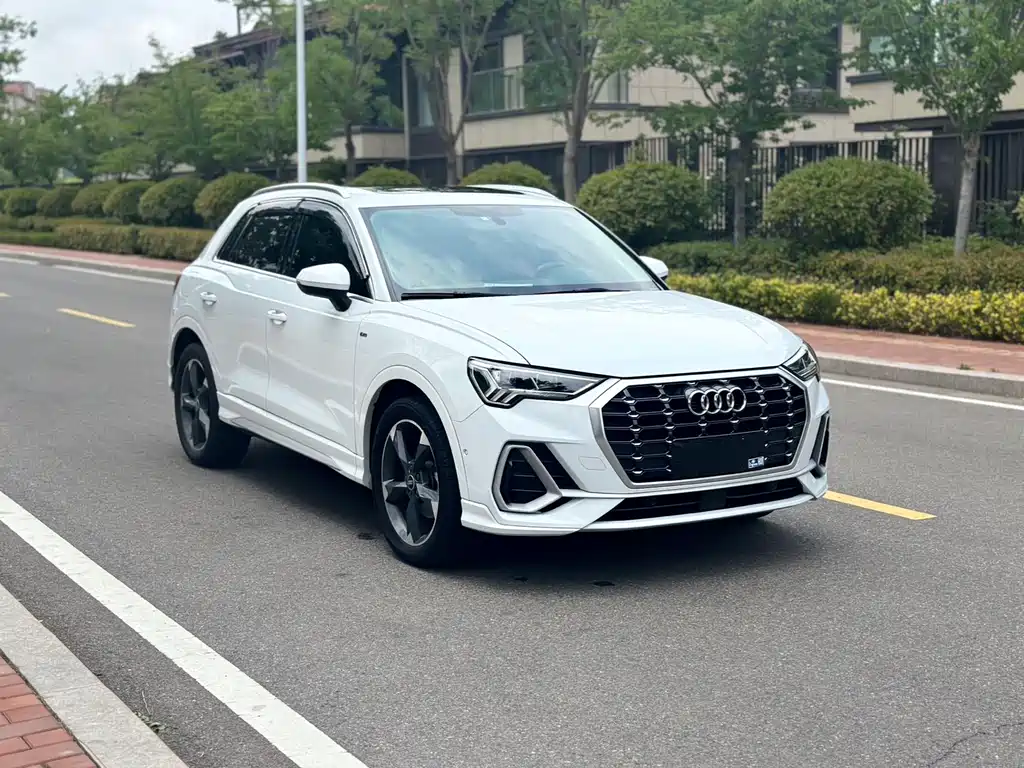 Audi Q3 2022