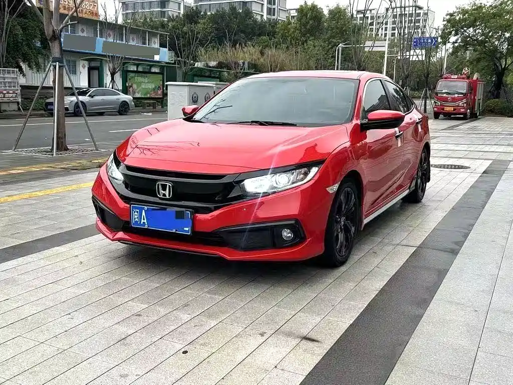 Honda Civic 2021 — фото 1