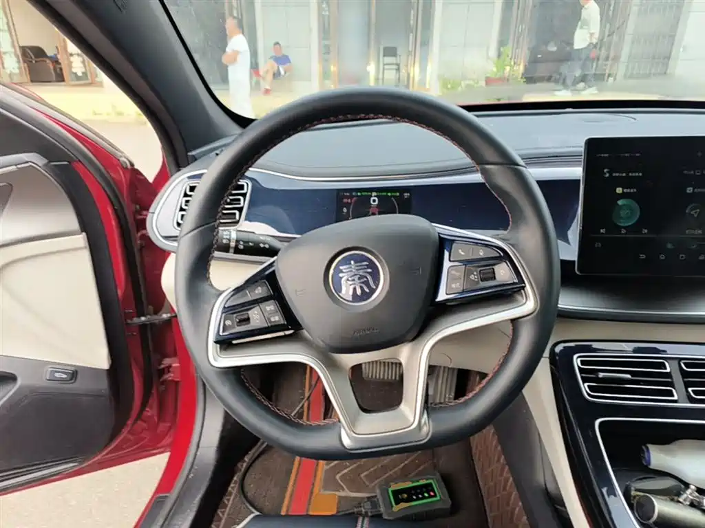 BYD Qin PLUS 2023 — фото 11