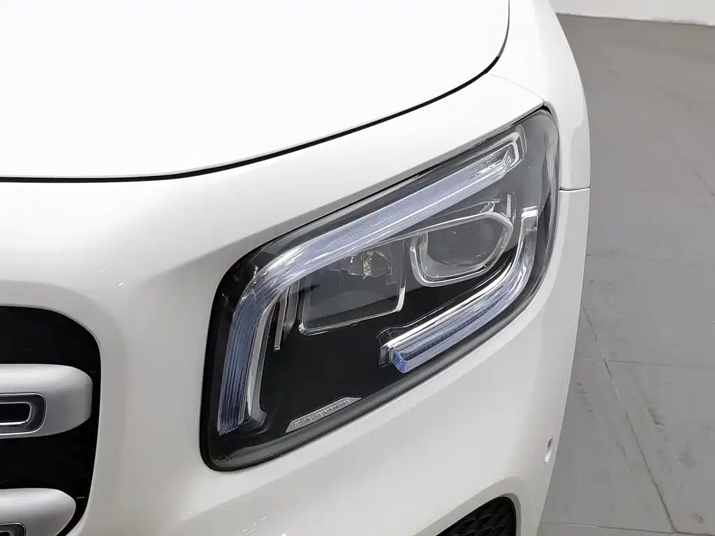 Mercedes-Benz GLB 2022