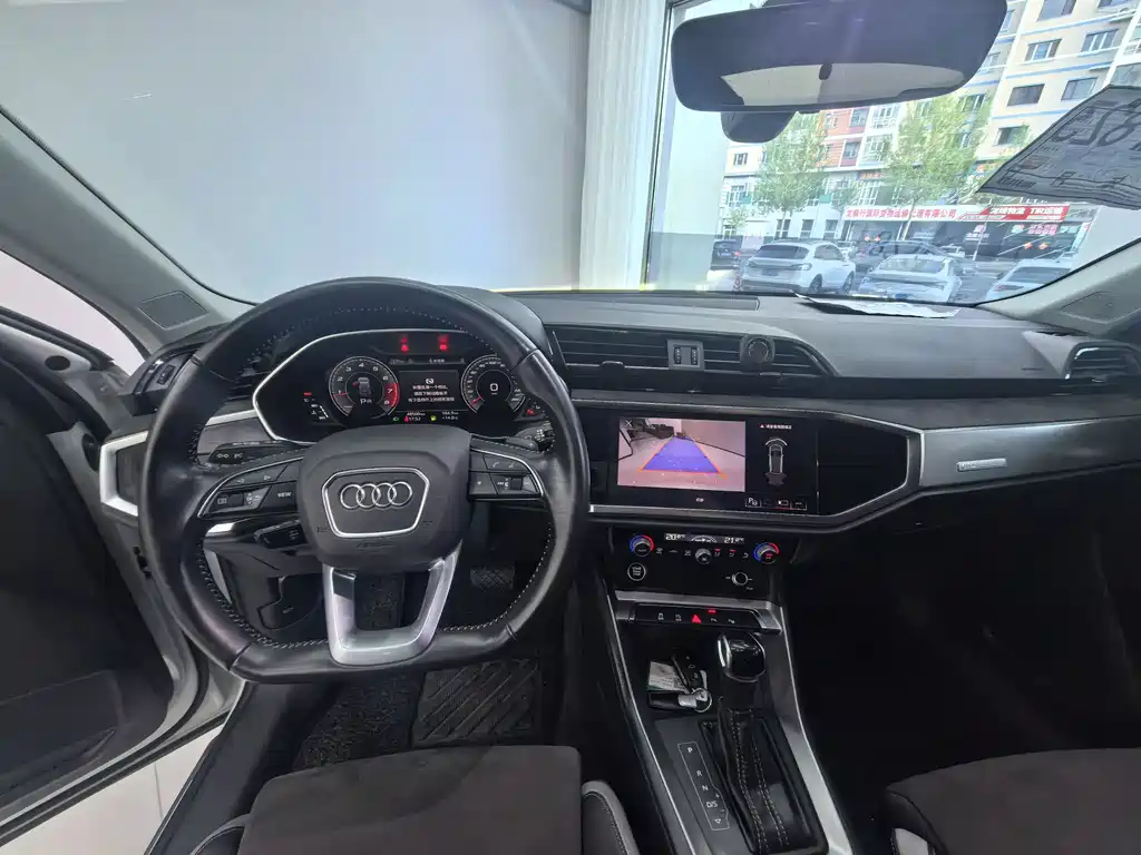 Audi Q3 2022 — фото 17