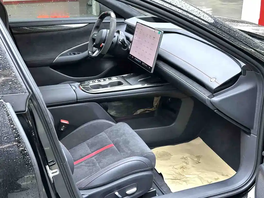 Xiaomi SU7 Ultra 2025 — фото 13