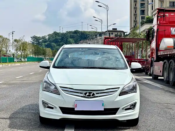 Hyundai Rui Yi 2014
