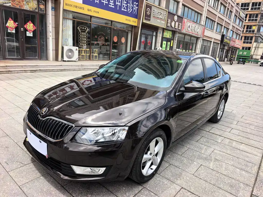 Skoda Octavia 2015 — фото 1