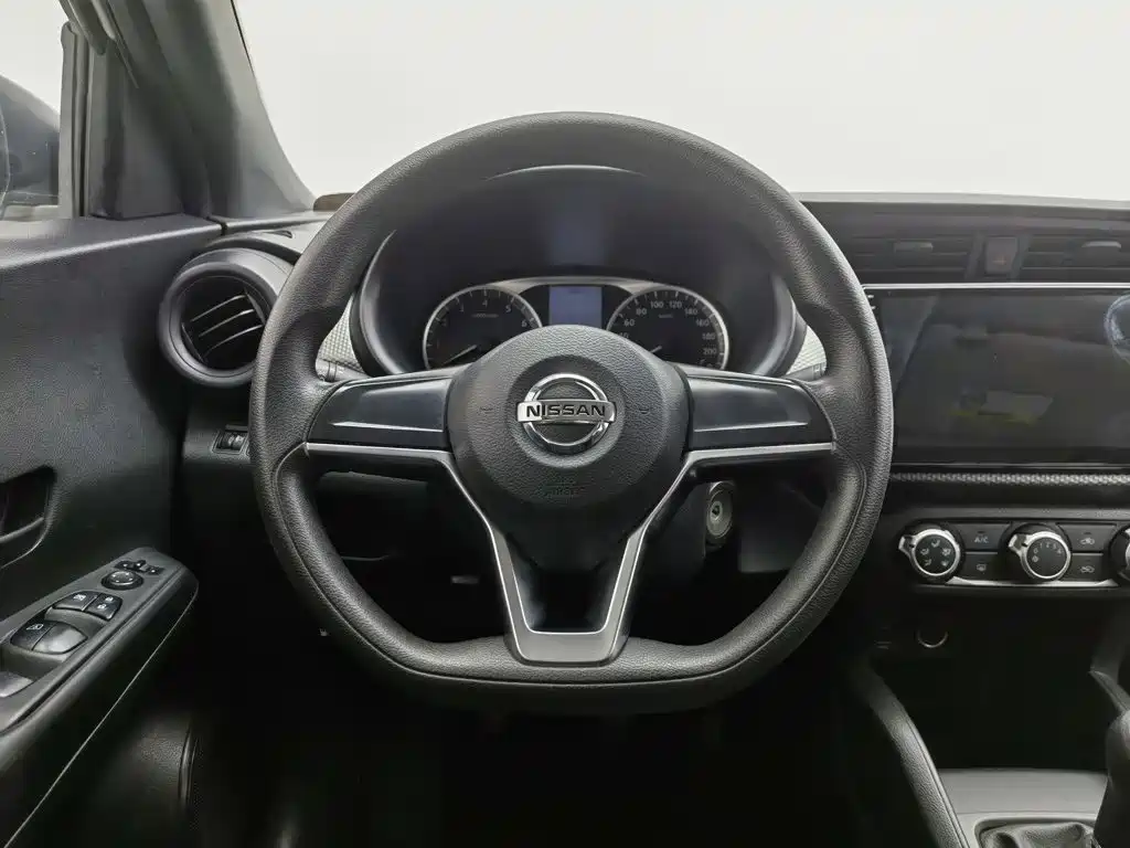 Nissan Kicks 2018 — фото 11
