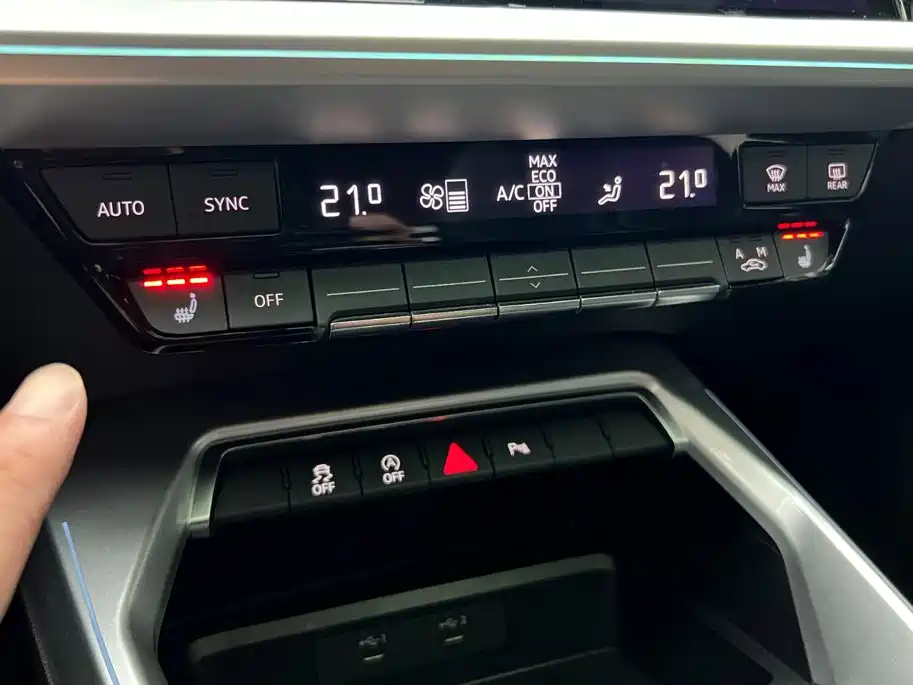 Audi A3 2022 — фото 14
