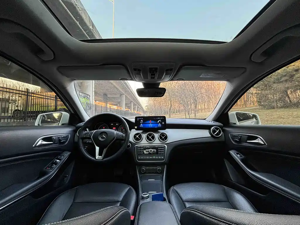 Mercedes-Benz GLA 2016 — фото 9