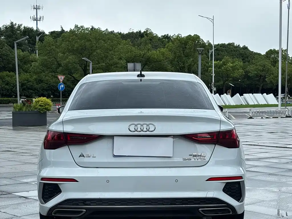 Audi A3 2021 — фото 11