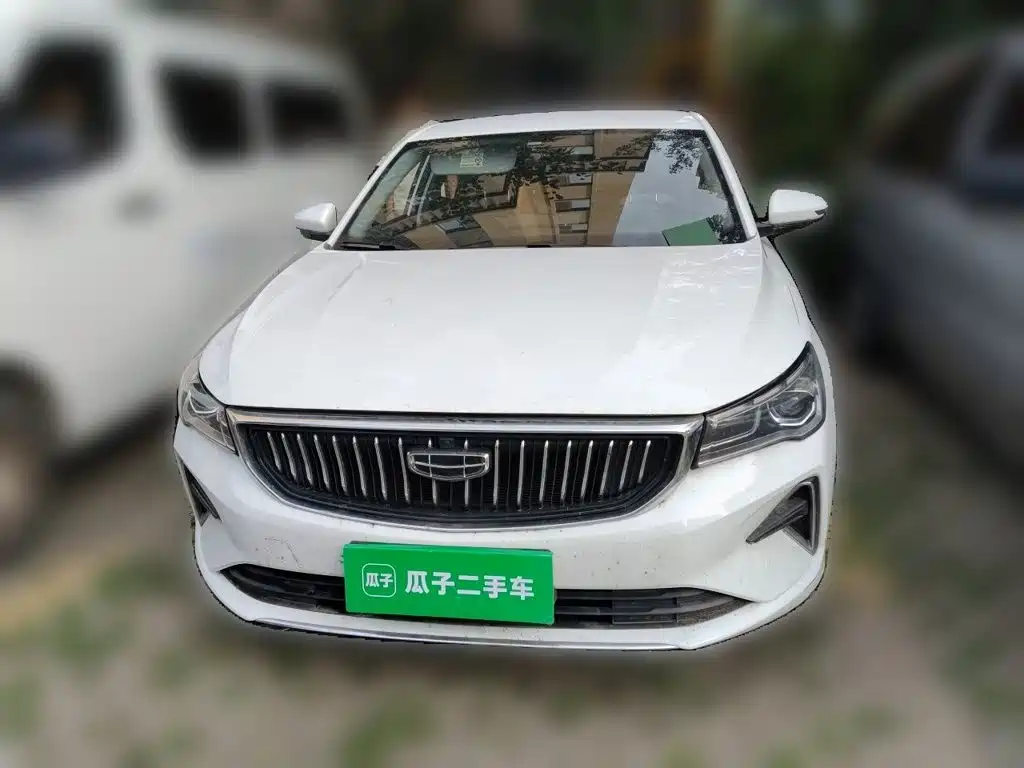 Geely Emgrand 2023