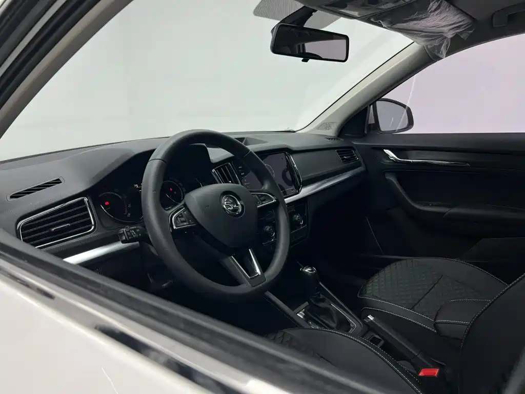Skoda Kamiq 2021 — фото 15