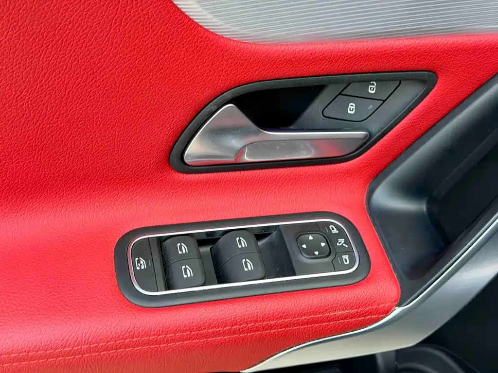 Mercedes-Benz A-Class AMG 2020 — фото 16