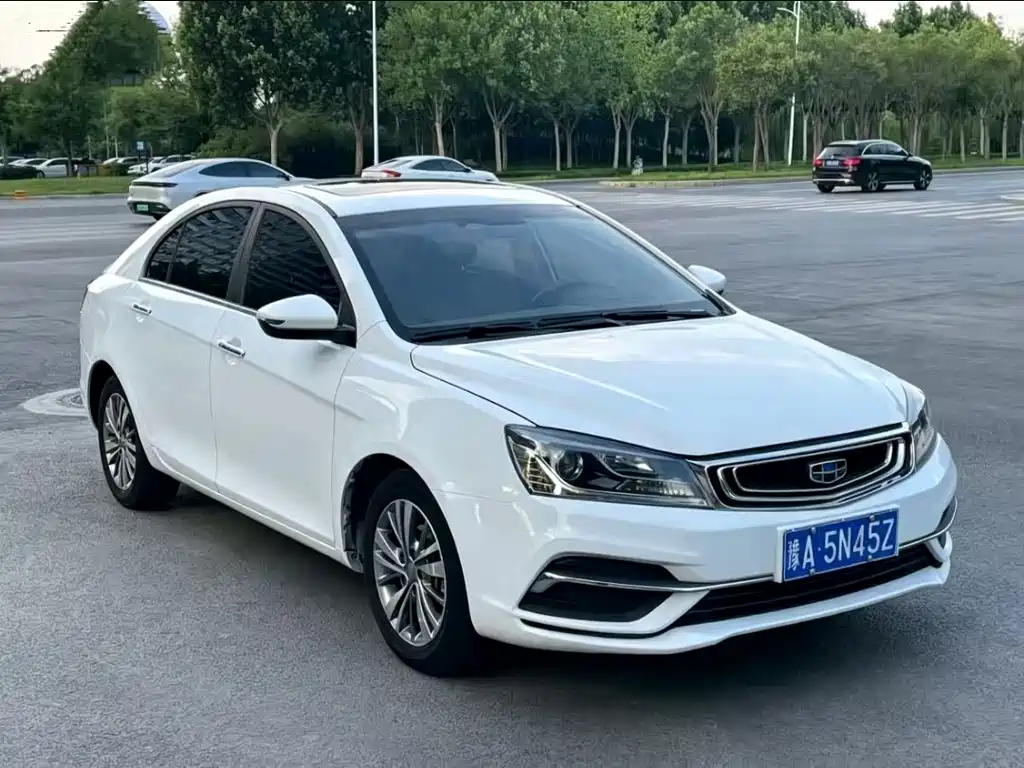 Geely Emgrand 2019 — фото 3