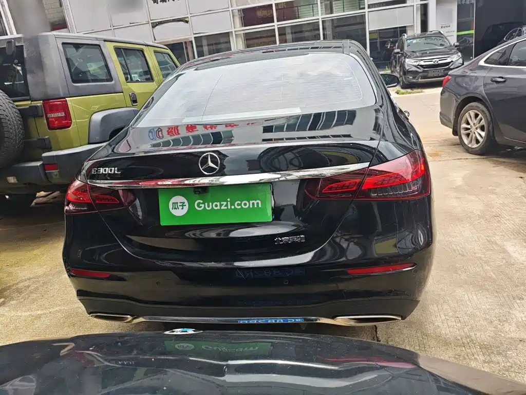 Mercedes-Benz E-Class 2021