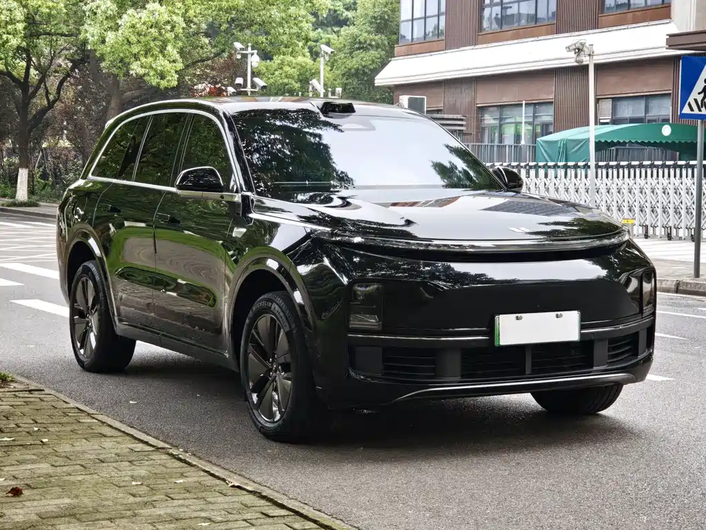 Li Auto Li L8 2024