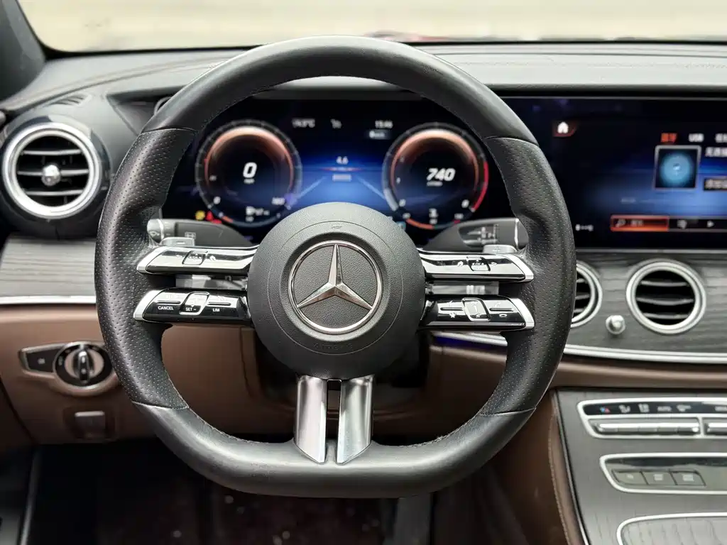 Mercedes-Benz E-Class 2021