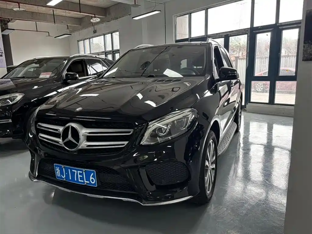 Mercedes-Benz GLE 2016 — фото 1
