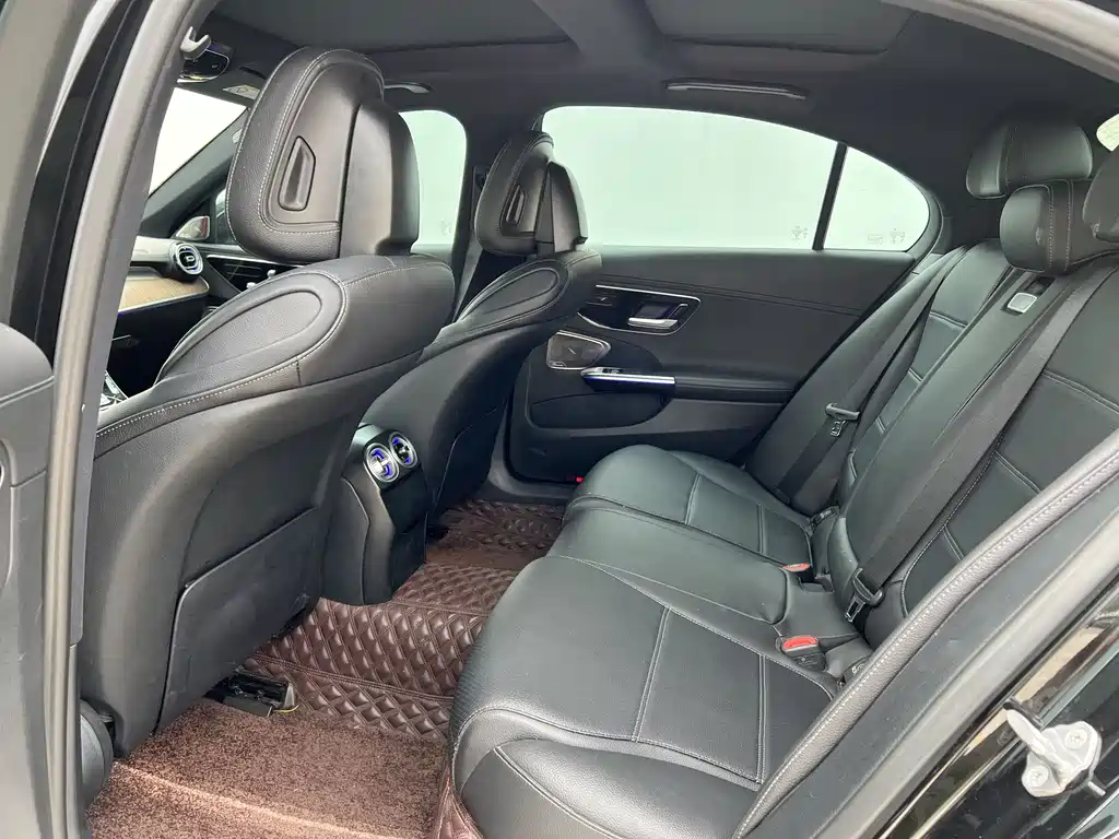 Mercedes-Benz C-Class 2022