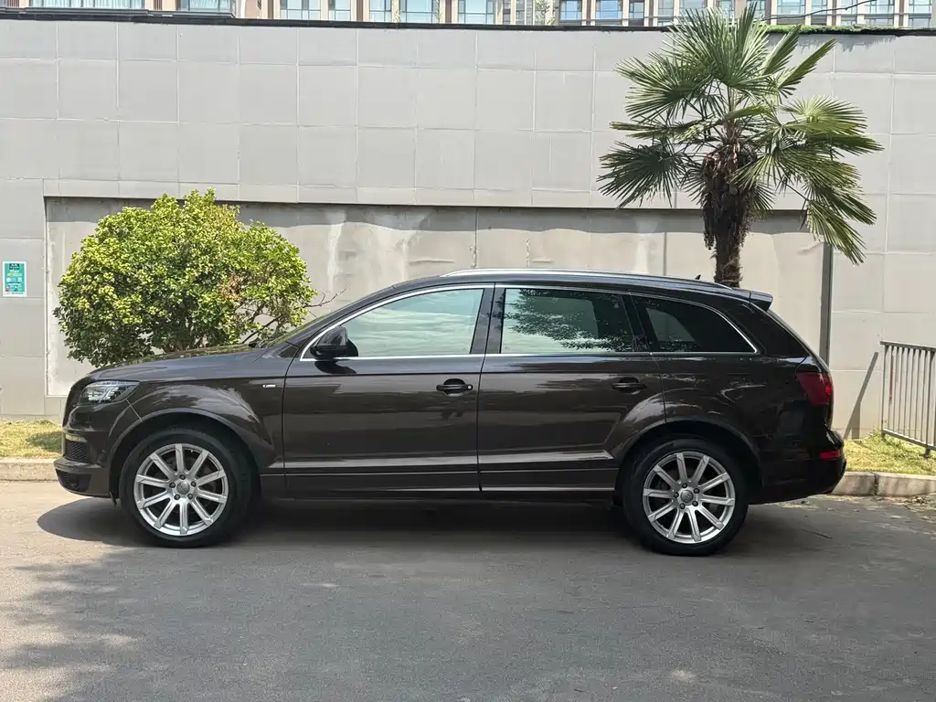 Audi Q7 2013