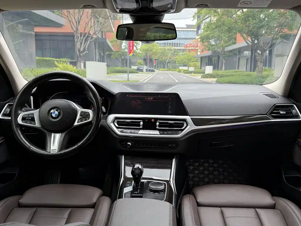 BMW 3 Series 2021 — фото 13