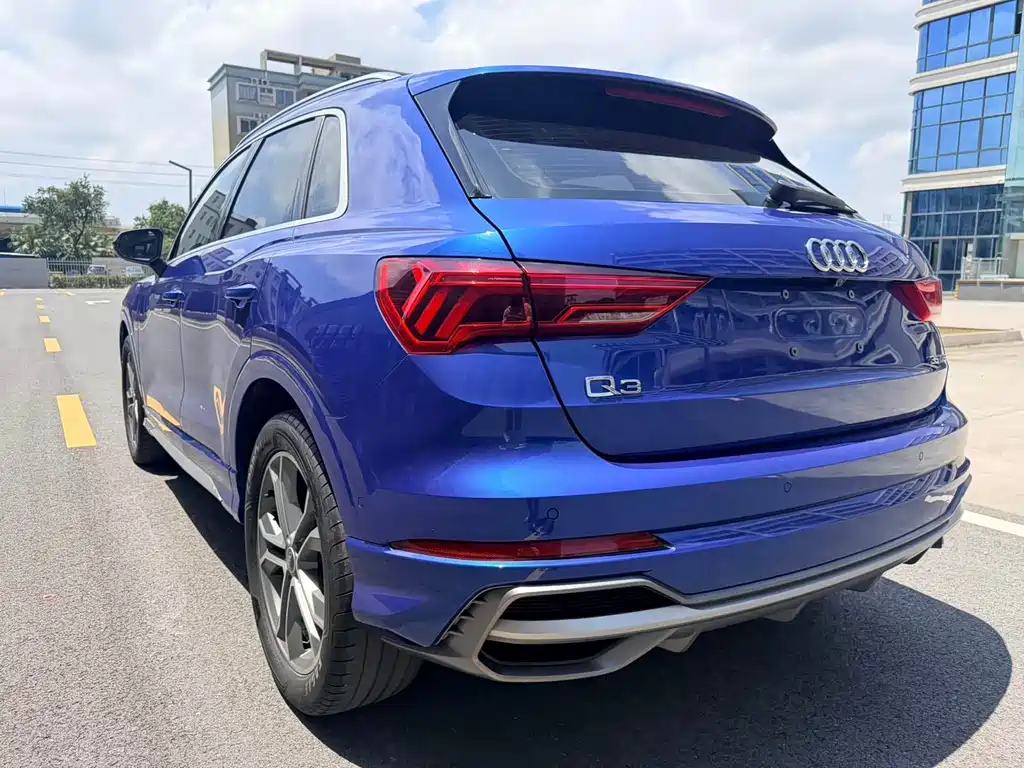 Audi Q3 2022 — фото 7