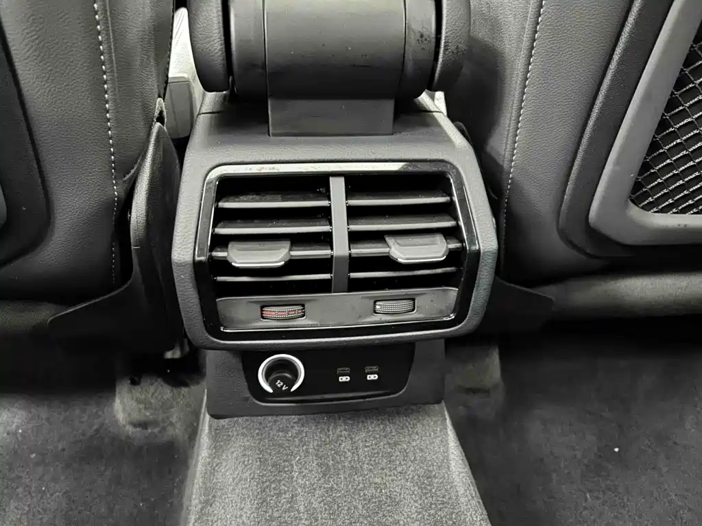 Audi Q3 2023 — фото 15