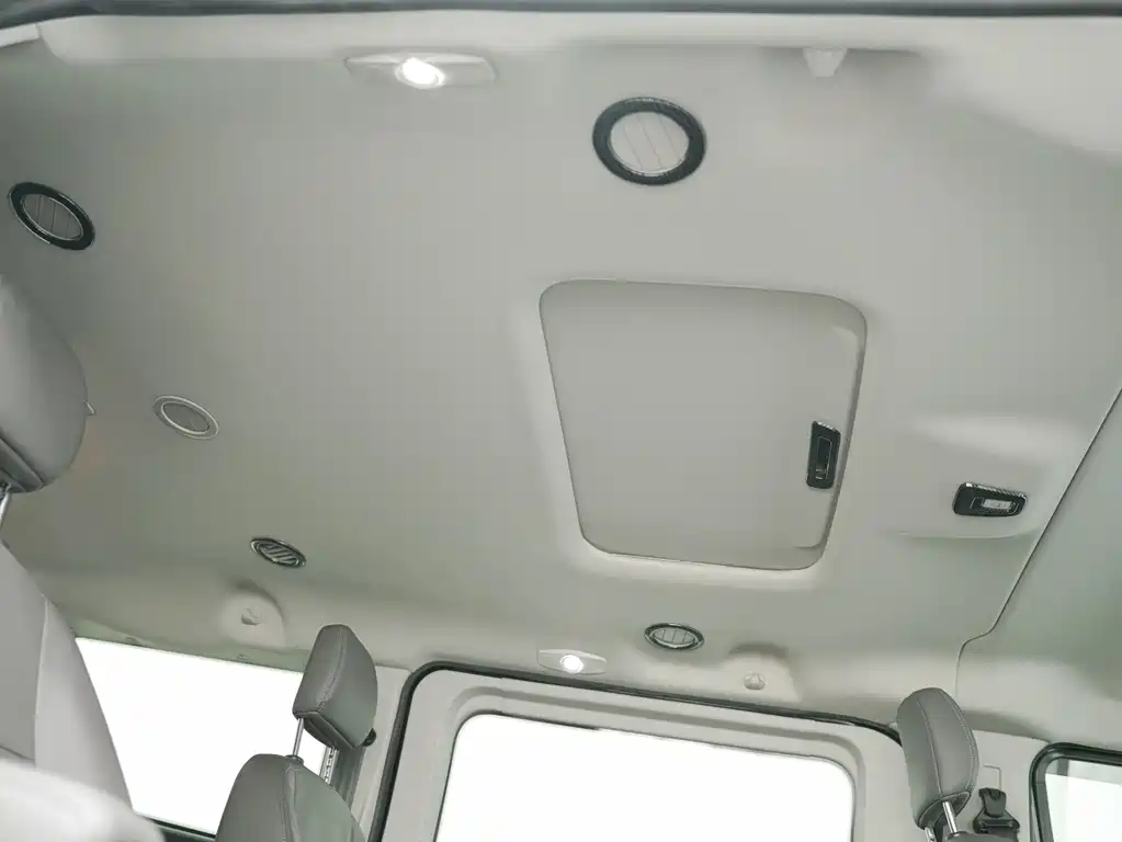 Ford Tourneo 2021 — фото 15