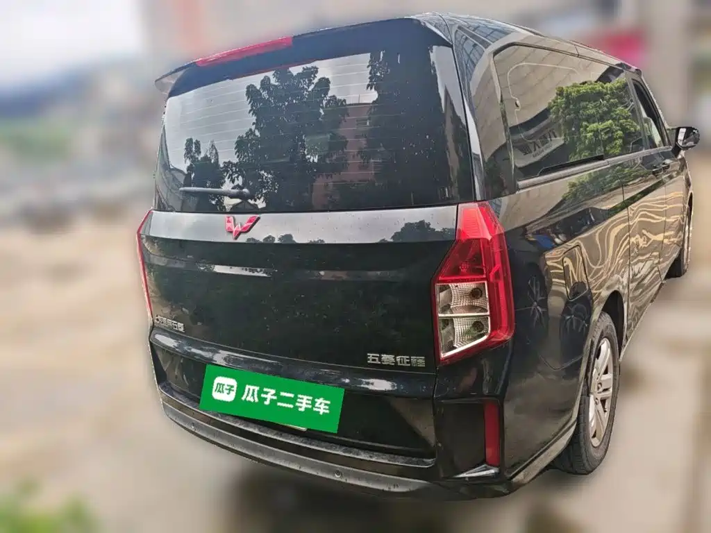Wuling Journey 2021