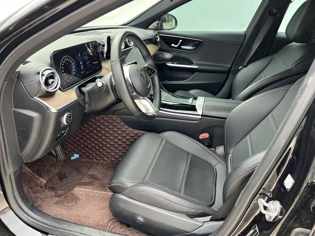 Mercedes-Benz C-Class 2022
