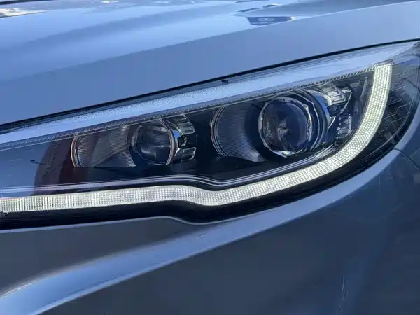 Hongqi H5 2021
