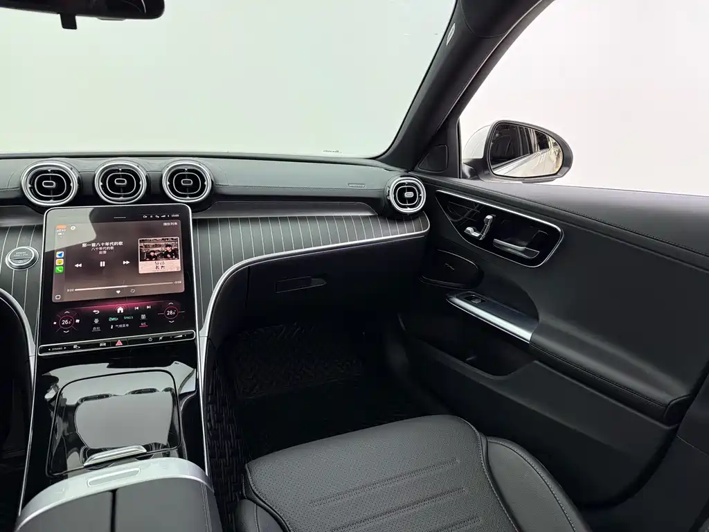 Mercedes-Benz C-Class 2022 — фото 11