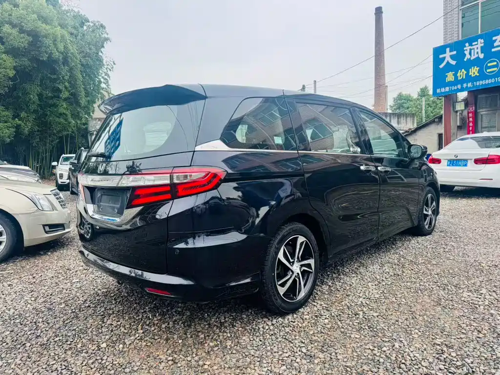 Honda Odyssey 2017 — фото 11