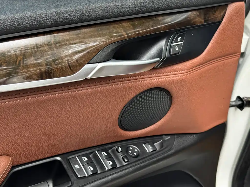 BMW X5 2016 — фото 17