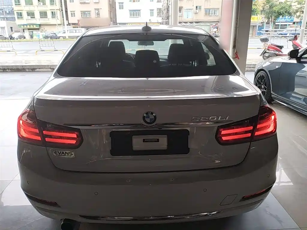 BMW 3 Series 2015 — фото 6
