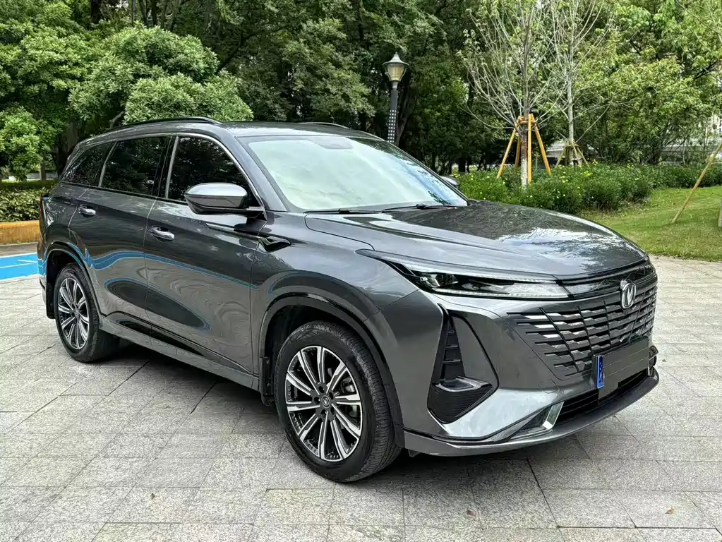 Changan CS75 PLUS 2023 — фото 2
