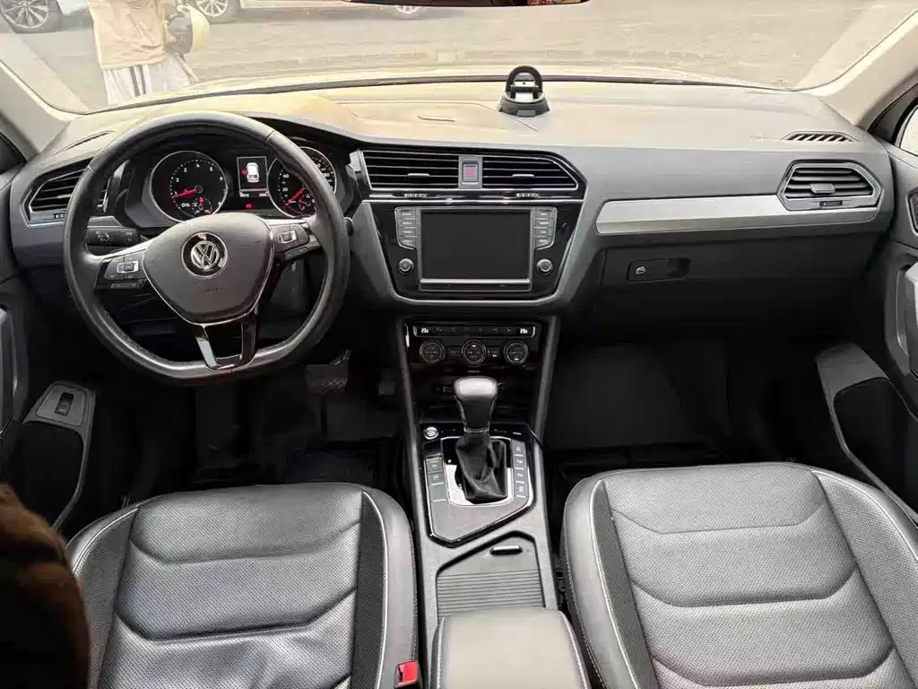 Volkswagen Tiguan L 2018 — фото 7